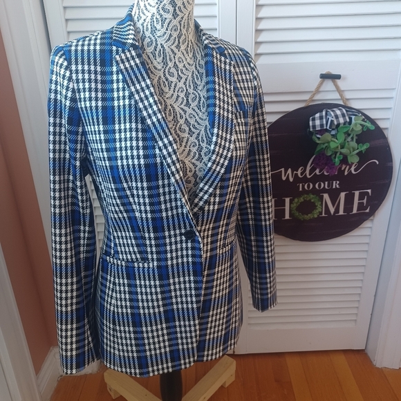 Banana Republic Jackets & Blazers - Banana Republic Long & Lean Plaid  Women's Blazer Size 6 Business Corporate